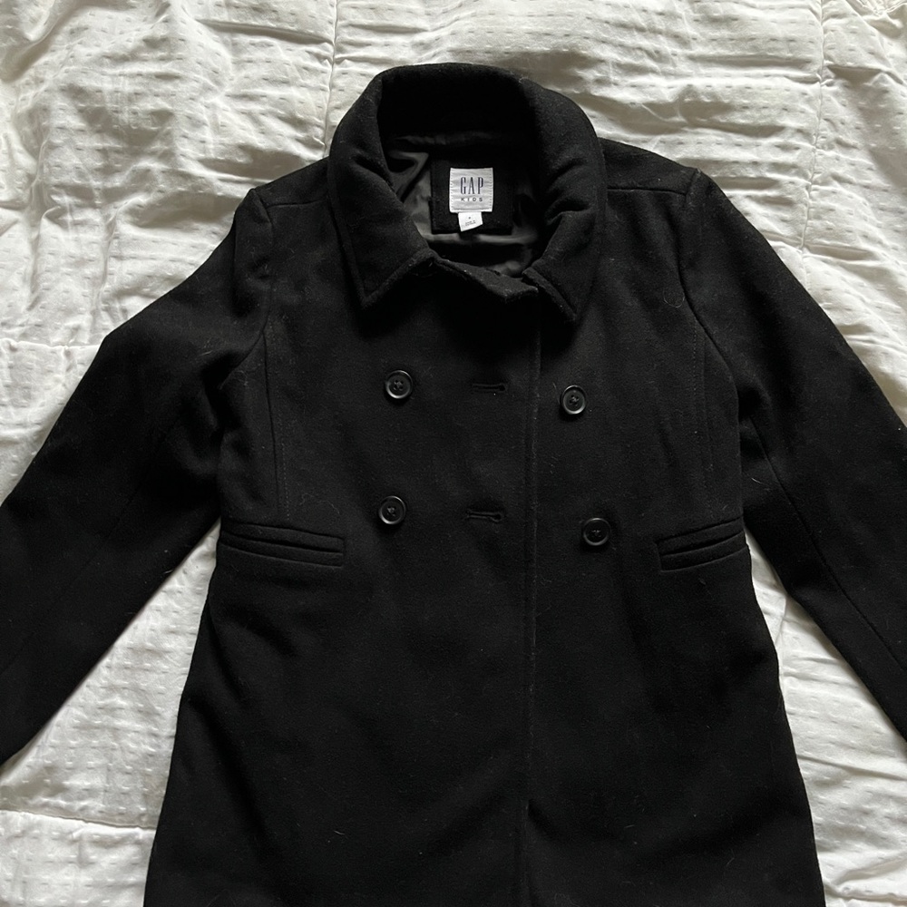 Gap small pea coat black.  Adorable size small